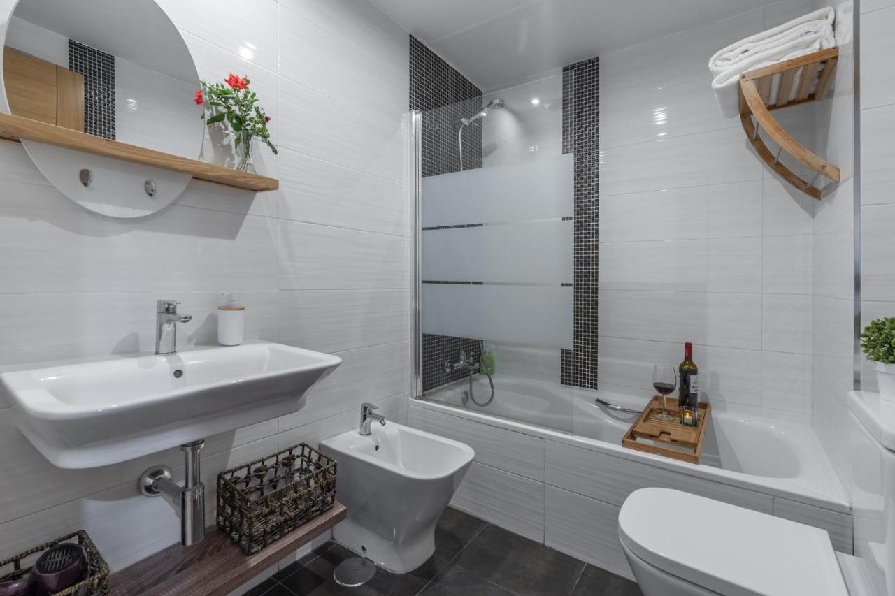 Tuguest Postigo I Catedral Apartment - Free Parking Granada Esterno foto